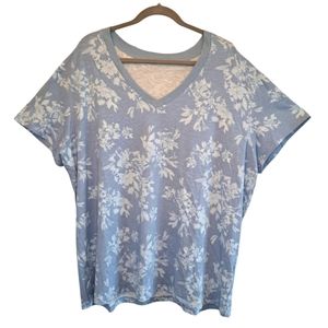 NEW Torrid Super Soft Slub Jersey Blue White Floral V Neck Tee Size 2
